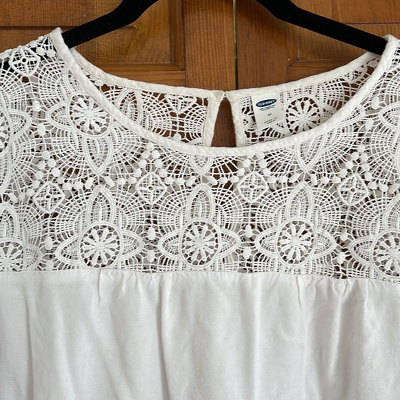 Old Navy Blouse - Picture 2 of 6